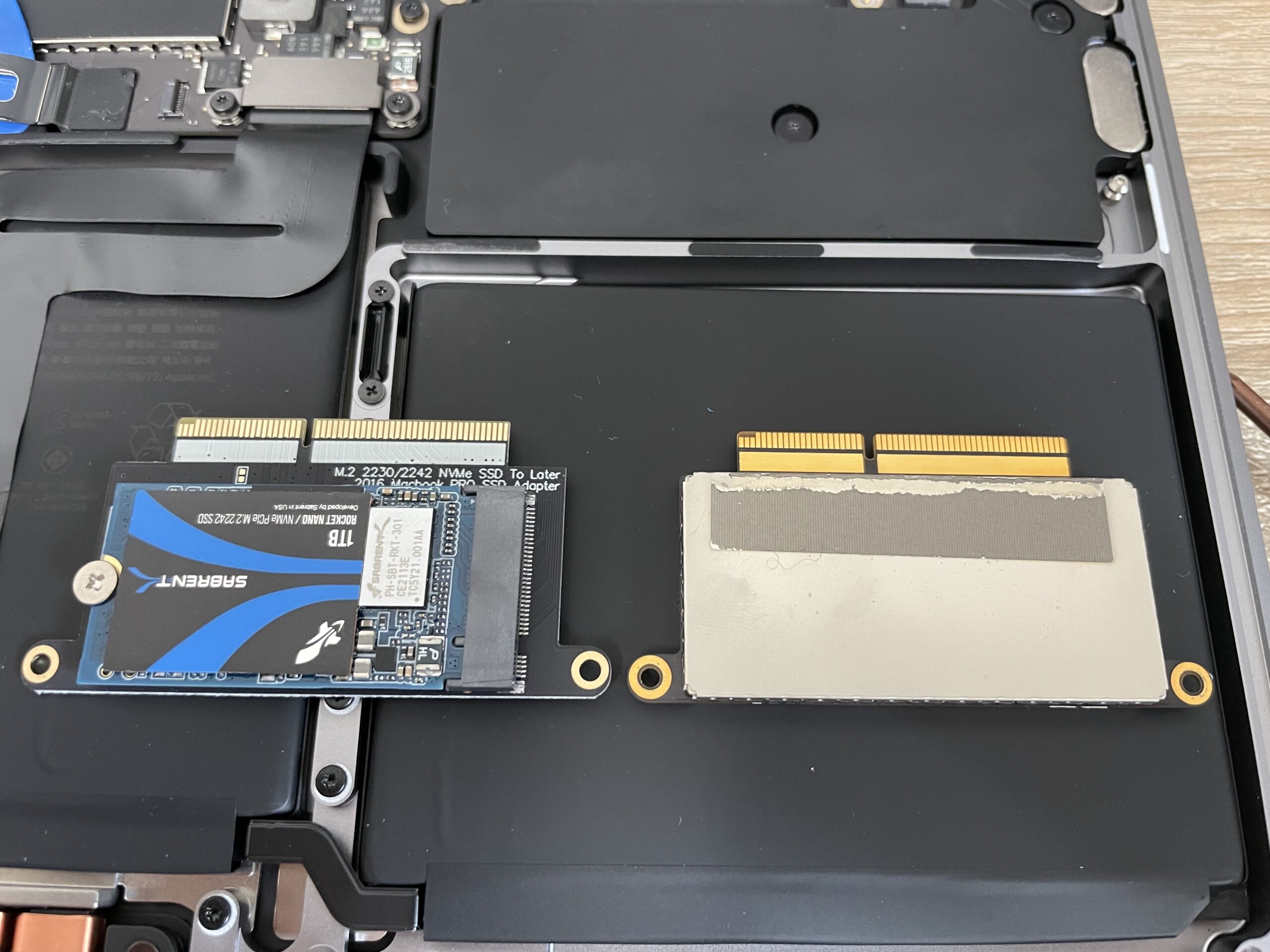 MacBook Pro (13-inch, 2017）SSD 1TB新品ですスマホ/家電/カメラ
